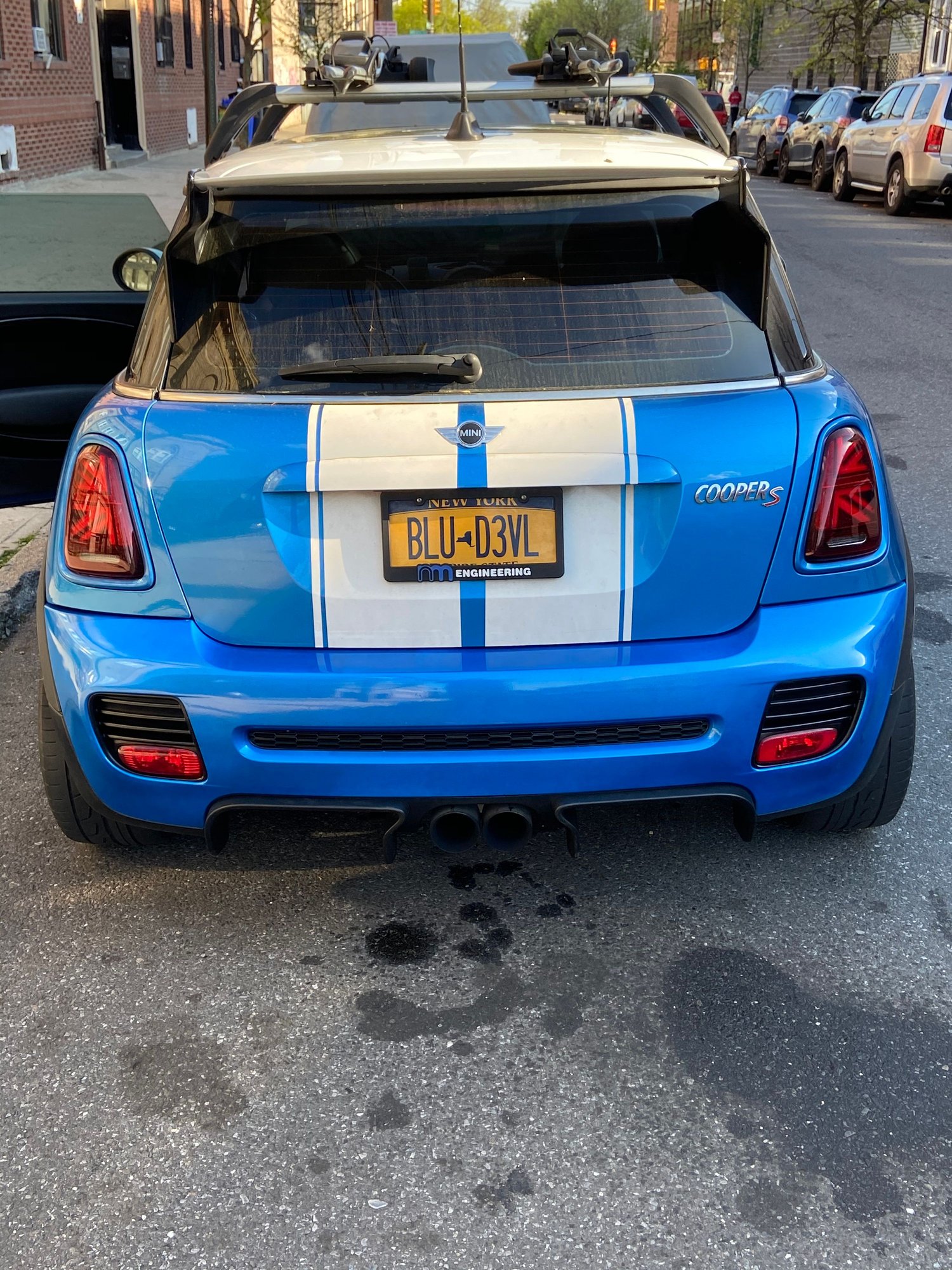 2008 Mini Cooper - 08 Mini Cooper S with JCW aero kit stage 2 for sale - Used - VIN Wmwmf73598tv34069 - 102,000 Miles - 4 cyl - 2WD - Automatic - Coupe - Blue - Kew Gardens, NY 11415, United States