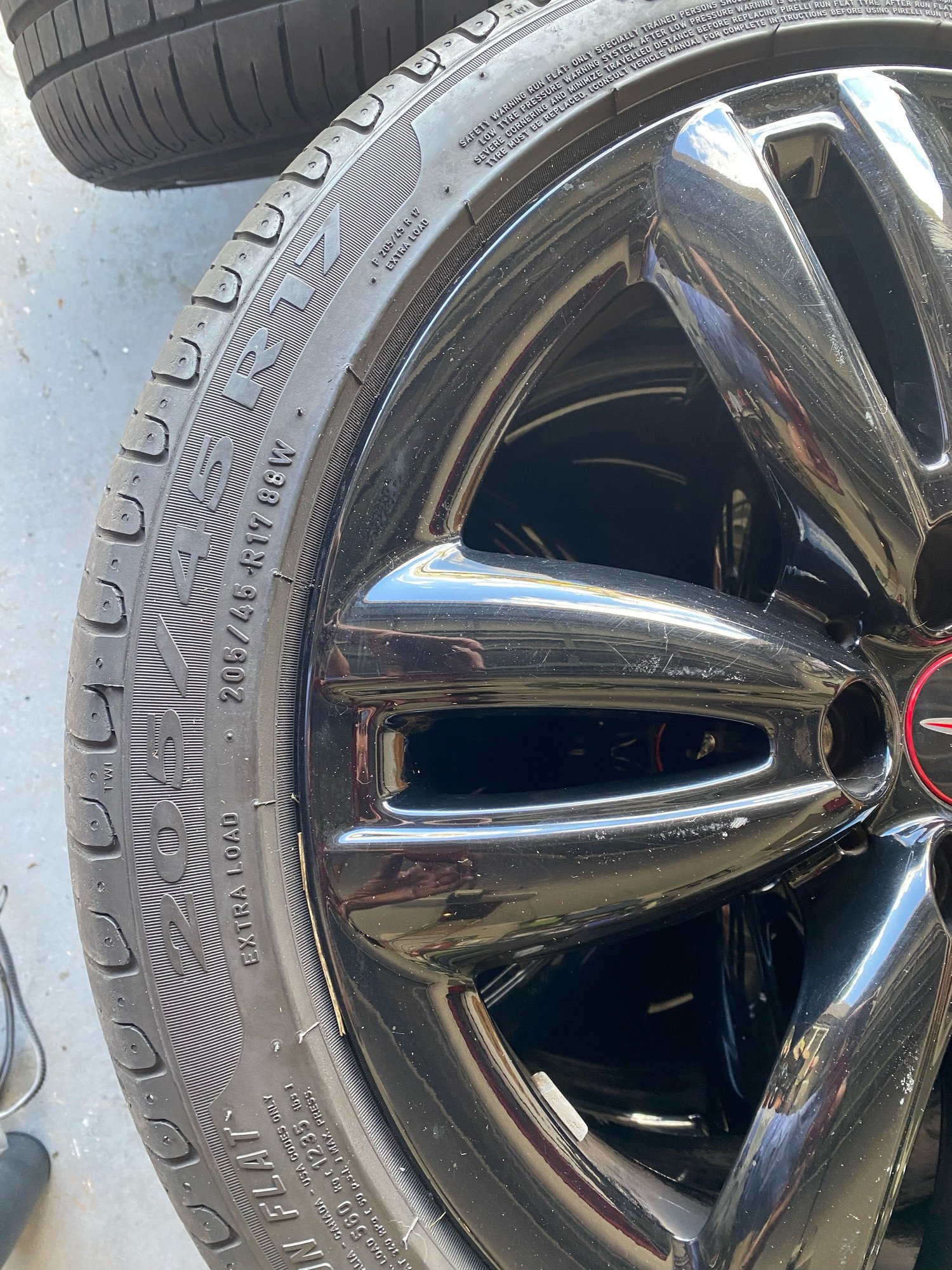 Wheels and Tires/Axles - F56 jcw rims & run flat tires - Used - 2021 to 2024 Mini F56: Mini Hatch/Hardtop - Sanford 32771, FL 32771, United States