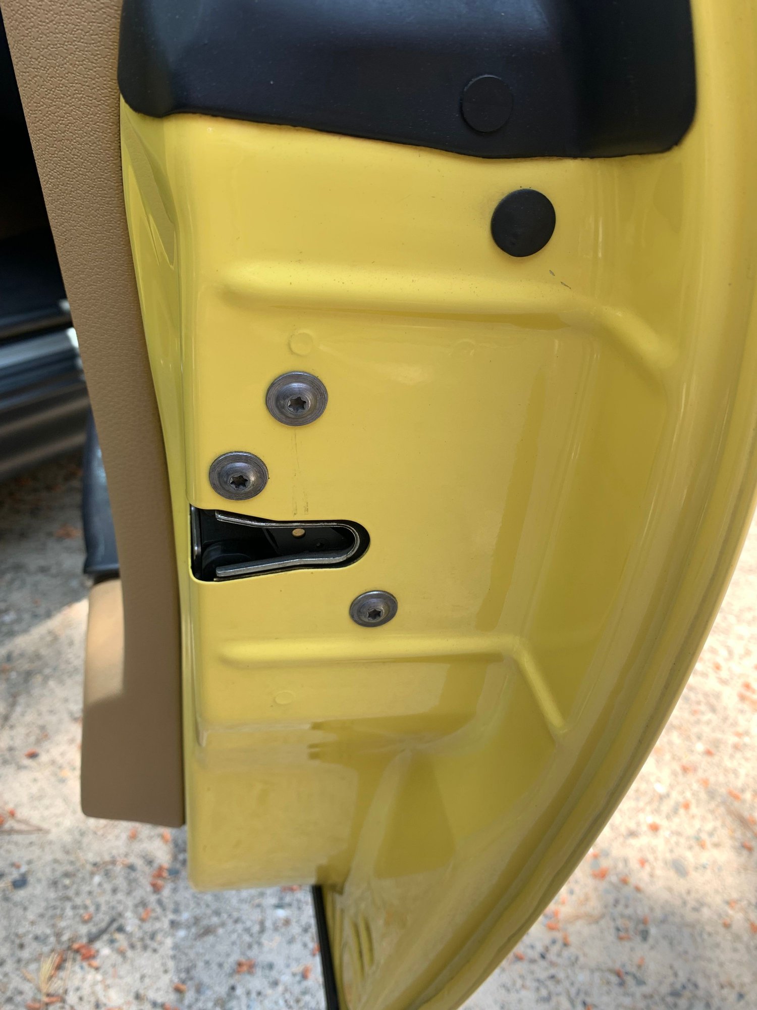 2004 Mini R53: "Mk I" Mini Cooper S - Premo 2004 Mini Cooper S.Coupe, Excelent condition, low miles - Used - VIN WMWRE33424TD8285 - 4 cyl - 2WD - Manual - Coupe - Yellow - Twain Harte, CA 95383, United States