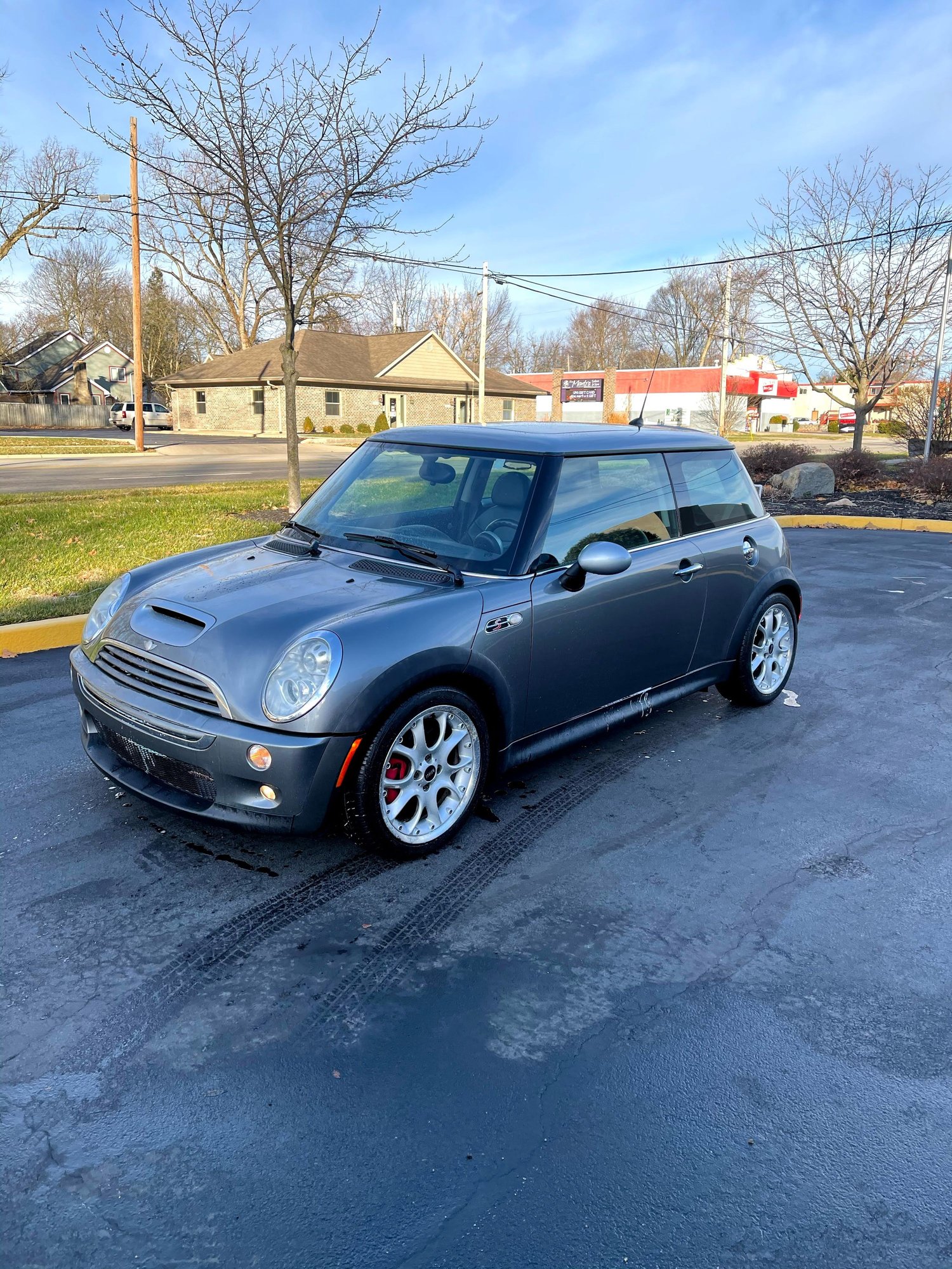 2006 Mini R53: "Mk I" Mini Cooper S - OHIO R53 JCW 82k - Used - VIN WMWRE335X6TL23235 - 81,956 Miles - 4 cyl - 2WD - Manual - Coupe - Silver - Dayton, OH 45424, United States