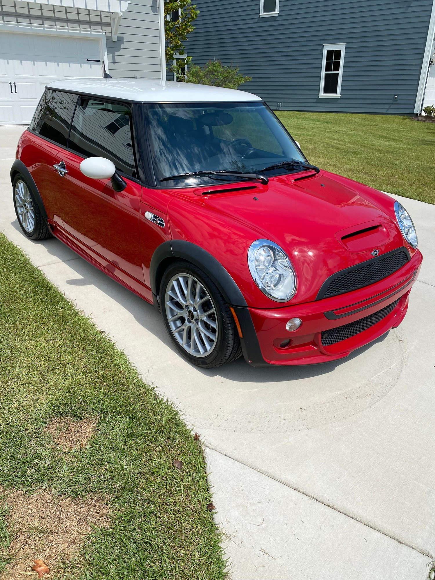 2006 Mini R53: "Mk I" Mini Cooper S - Mini Cooper S 2006 - Used - VIN WMWRE335X6TL15913 - 59,200 Miles - 4 cyl - 2WD - Manual - Coupe - Red - St. Petersburg, FL 33715, United States