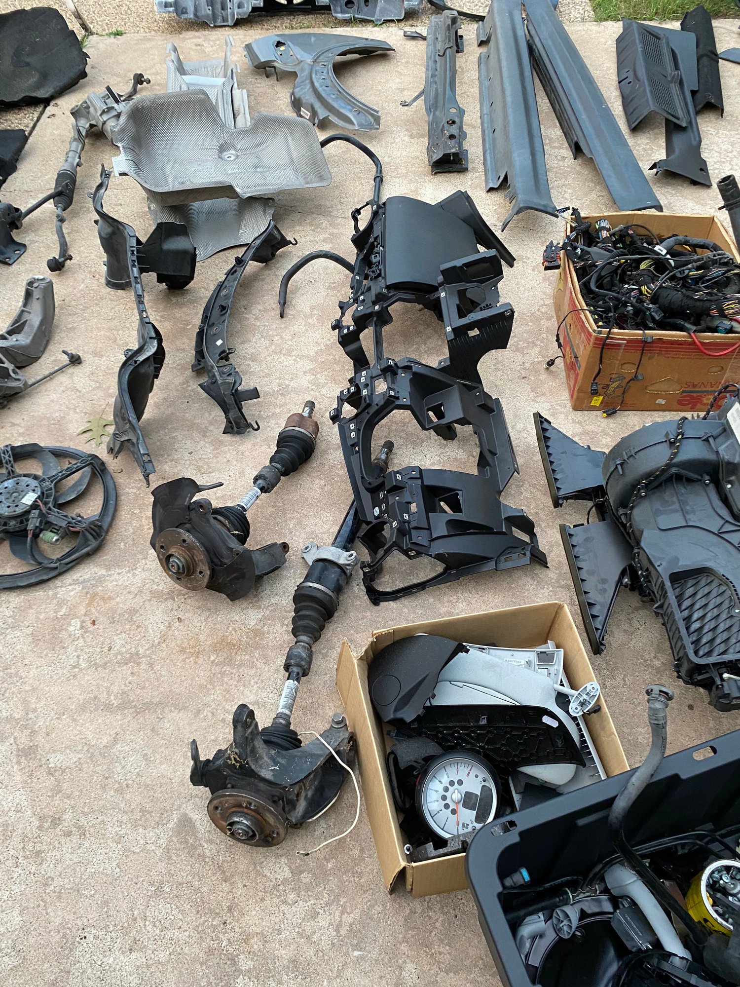 Miscellaneous - 2009 Mini Cooper Parts - Used - 2007 to 2011 Mini R56: "Mk II" Mini Hatch/Hardtop range - Houston, TX 77066, United States
