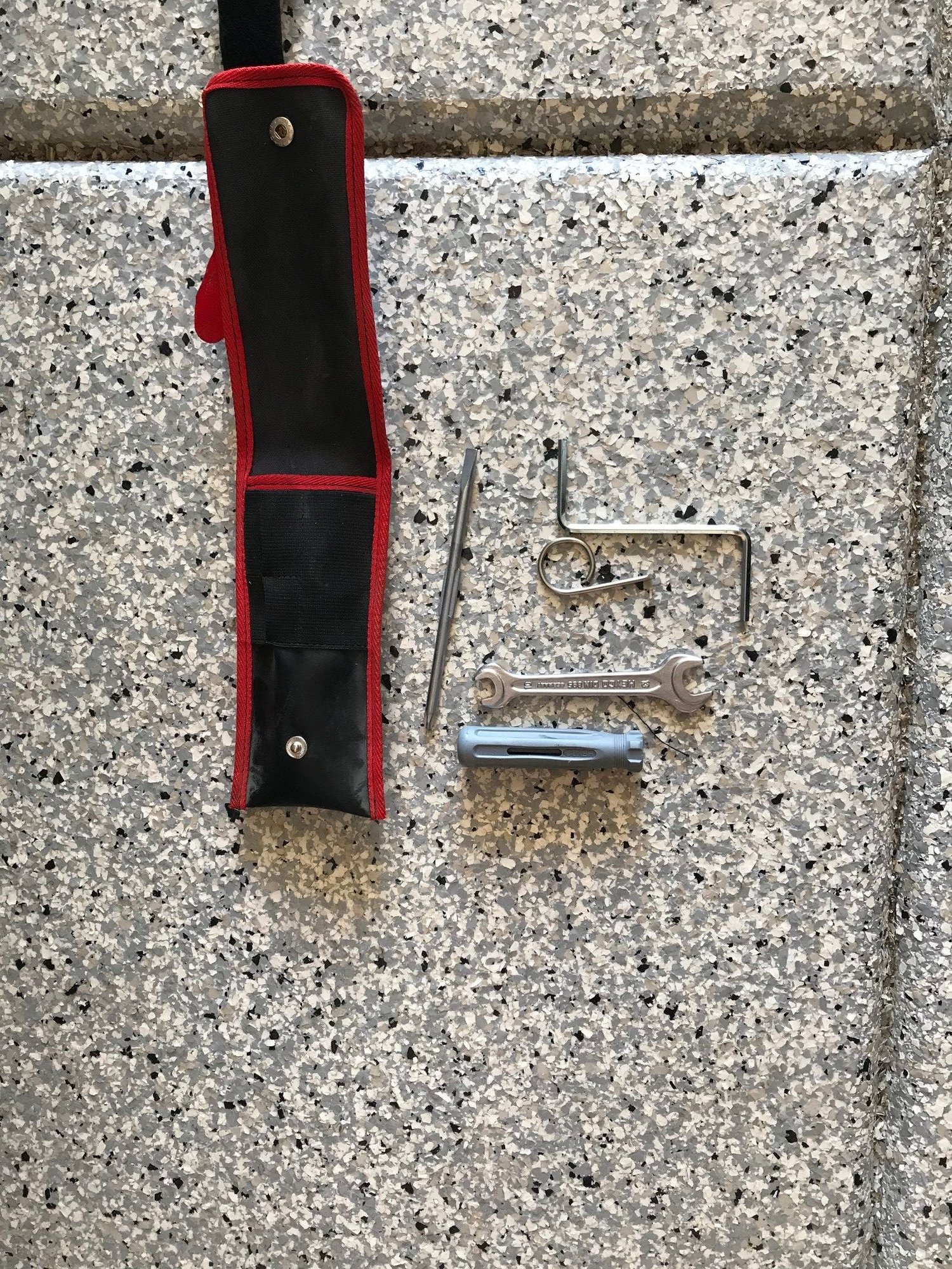 2002 Mini R53: "Mk I" Mini Cooper S - OEM 2002 R53 tool kit - Interior/Upholstery - $25 - Indio, CA 92201, United States