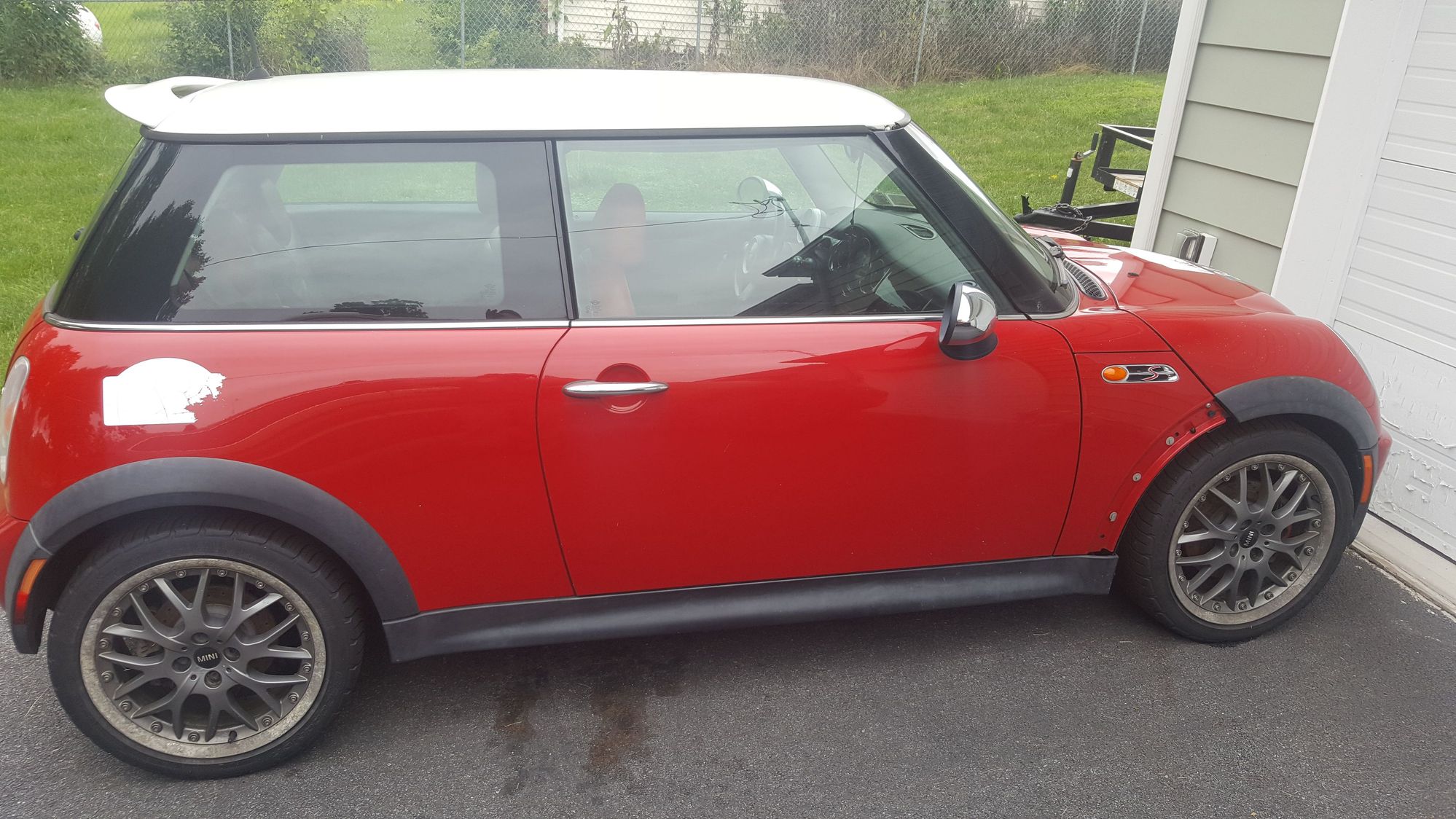 Fs 2004 Mini Cooper S Mc40 1 Of 1000 North American Motoring I Have All The Trim It Just Needs To Be Put Back On Year 2004 Make Mini Model Cooper S Mc40 Price 3500 Mileage 145 000 Color Chili Red