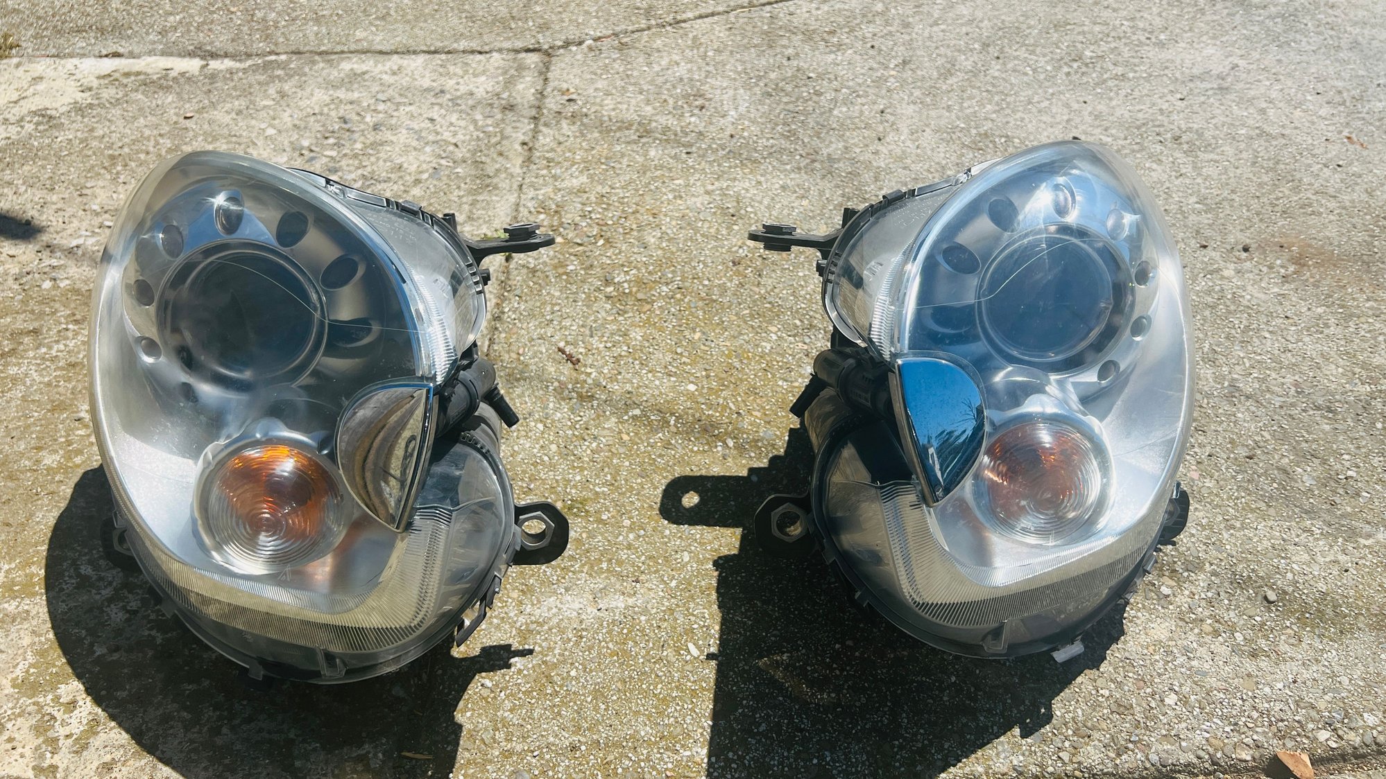 Lights - Countryman R60 HID lights in great condition - Used - 2011 to 2016 Mini R60: Countryman - Pacifica, CA 94044, United States