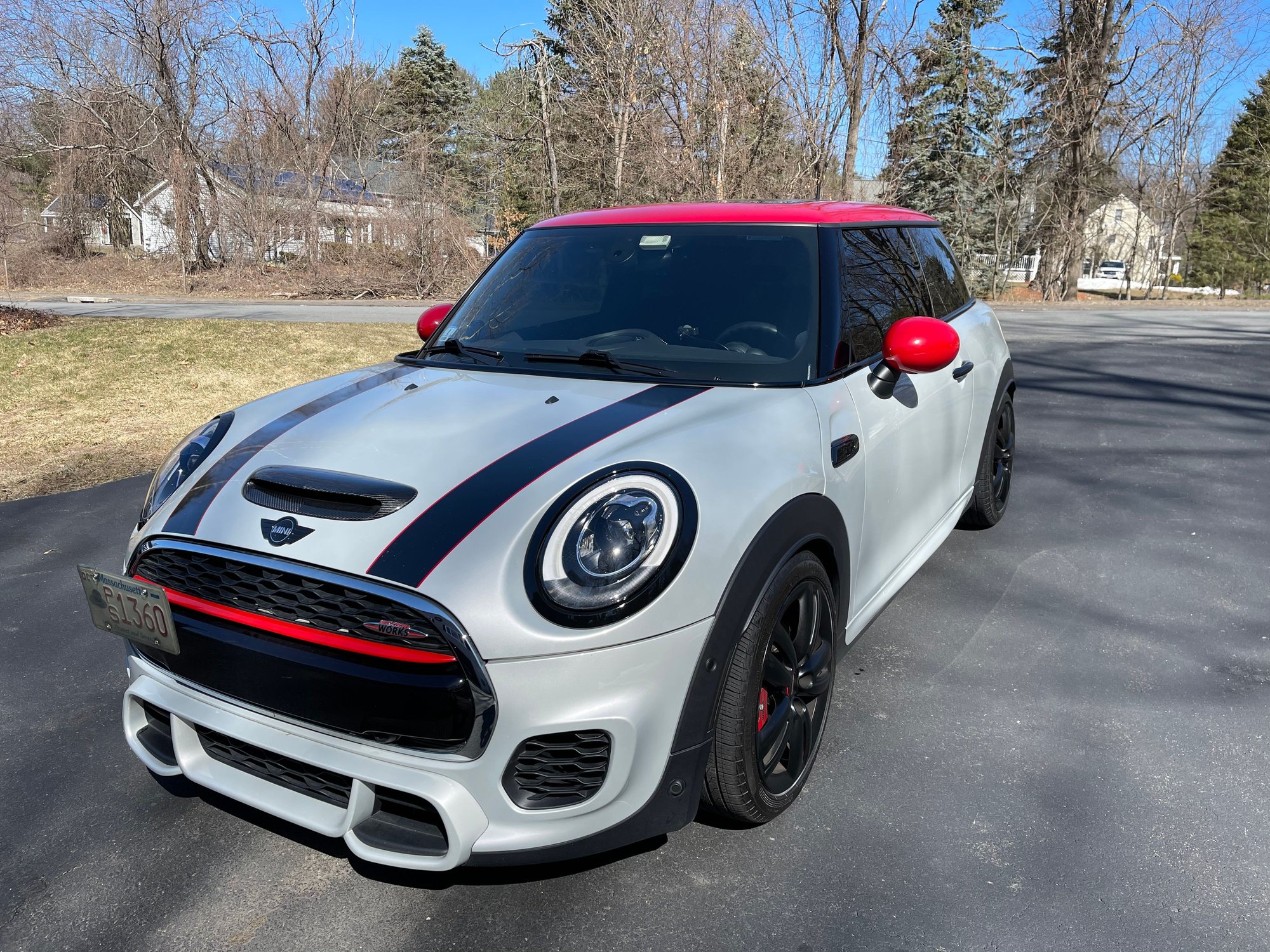 2018 Mini F56: Mini Hatch/Hardtop - Jcw f56 - Used - VIN WMWXM9C56J2G49578 - 27,056 Miles - 4 cyl - 2WD - Automatic - Coupe - White - Leominster, MA 01453, United States