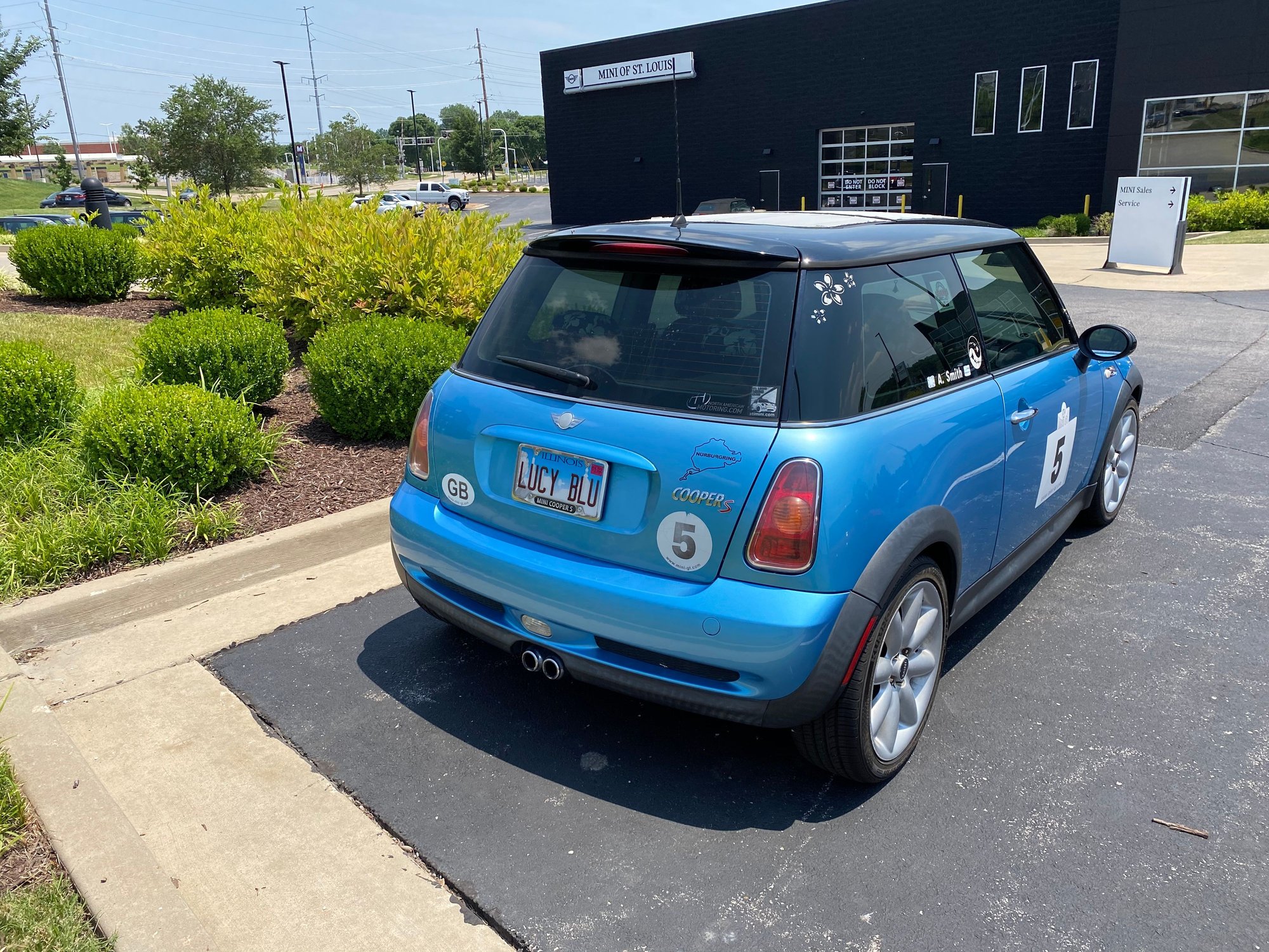 2003 Mini R53: "Mk I" Mini Cooper S - 2003 MINI Cooper S (not safe to drive) - Used - VIN WMWRE33493TD67670 - 104,324 Miles - 4 cyl - 2WD - Manual - Hatchback - Blue - St. Louis, MO 63143, United States