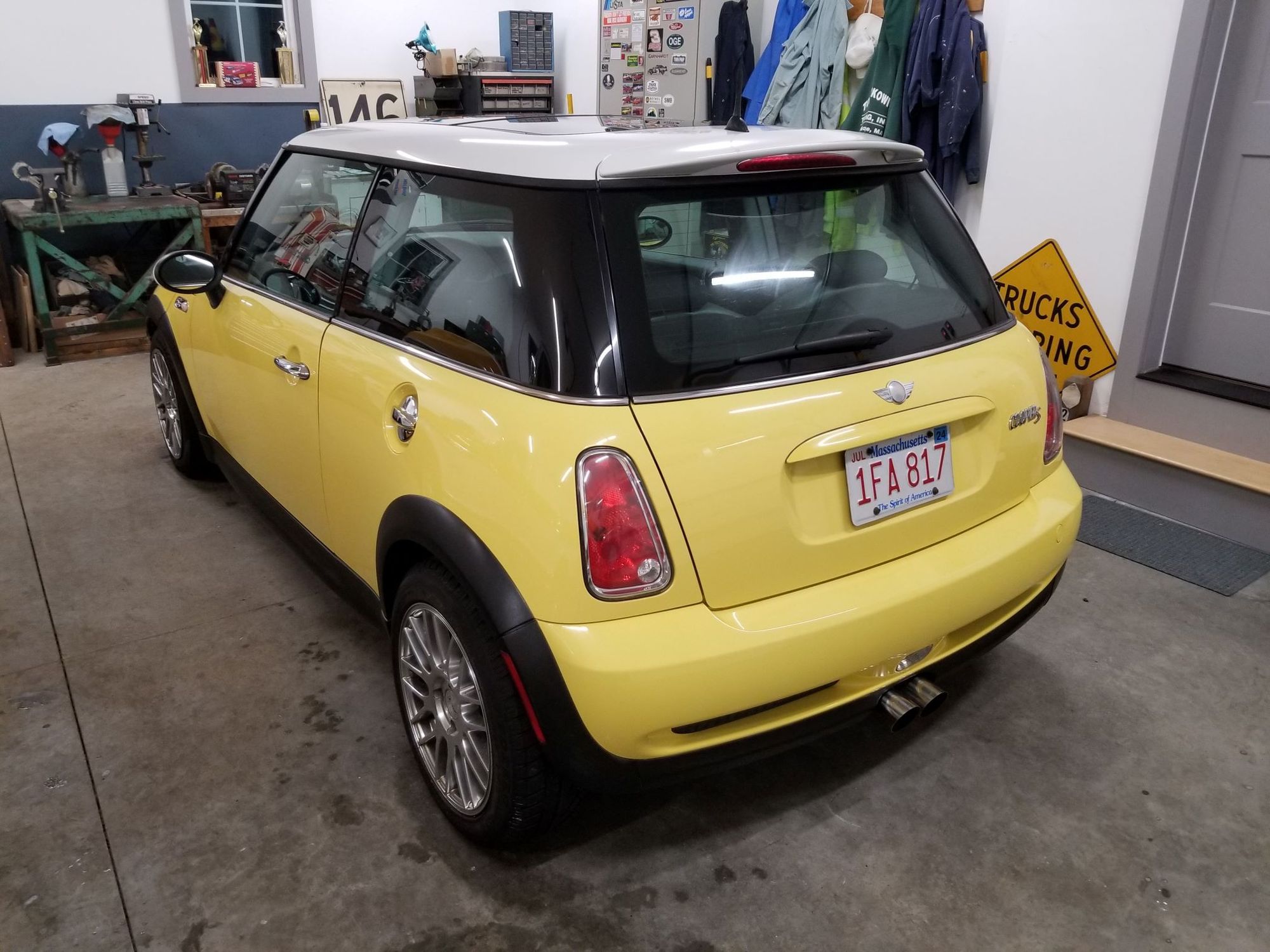 2003 Mini R53: "Mk I" Mini Cooper S - 2003 R53 MINI 6 Speed For Sale - Used - VIN WMWRE33403TD71591 - 114,000 Miles - 4 cyl - 2WD - Manual - Coupe - Yellow - Whitinsville, MA 01588, United States
