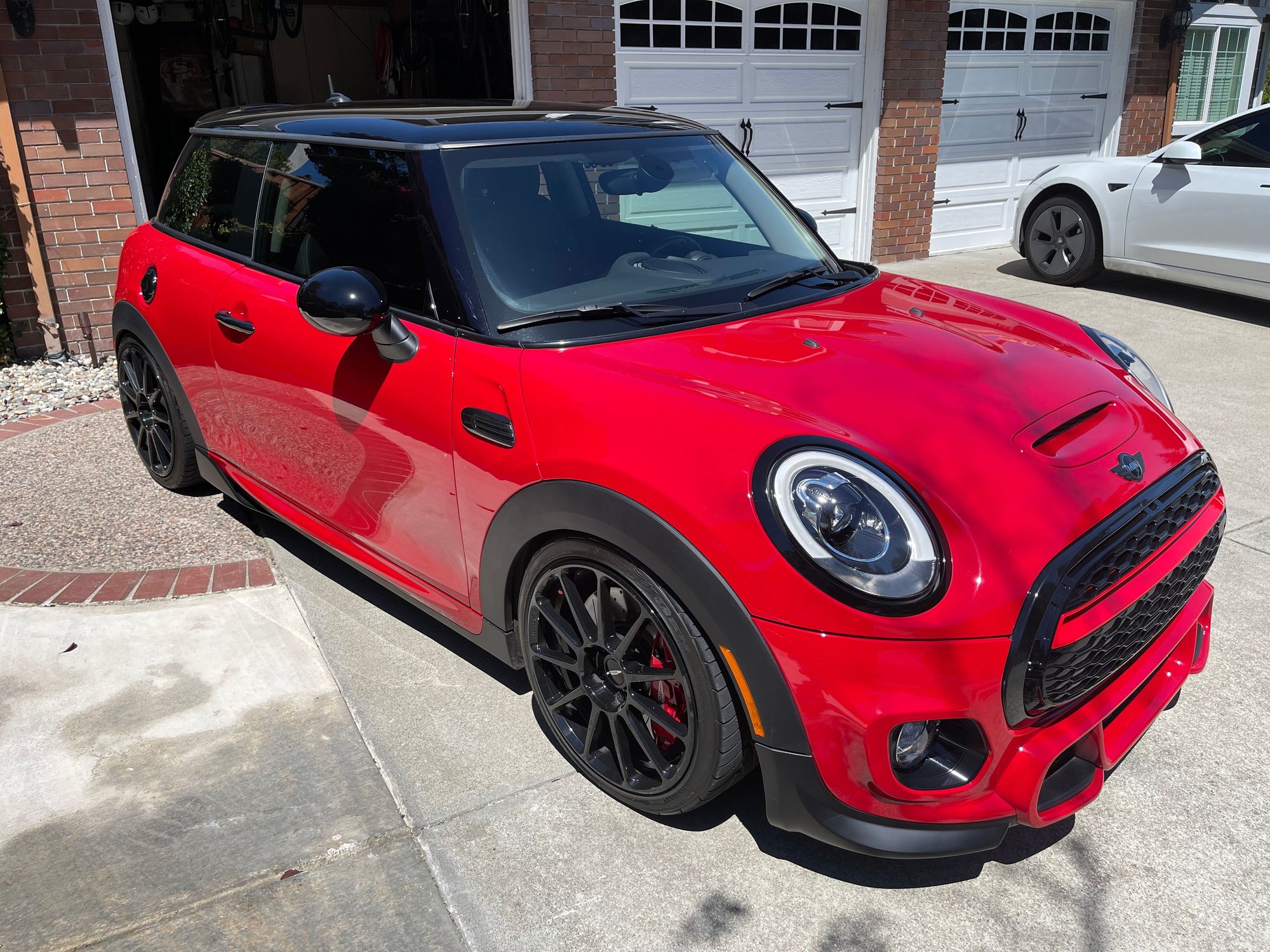 2017 Mini F56: Mini Hatch/Hardtop - FS - 2017 F56 tastefully moded - Used - VIN WMWXP7C34H2846388 - 2WD - Automatic - Hatchback - Red - San Ramon, CA 94583, United States