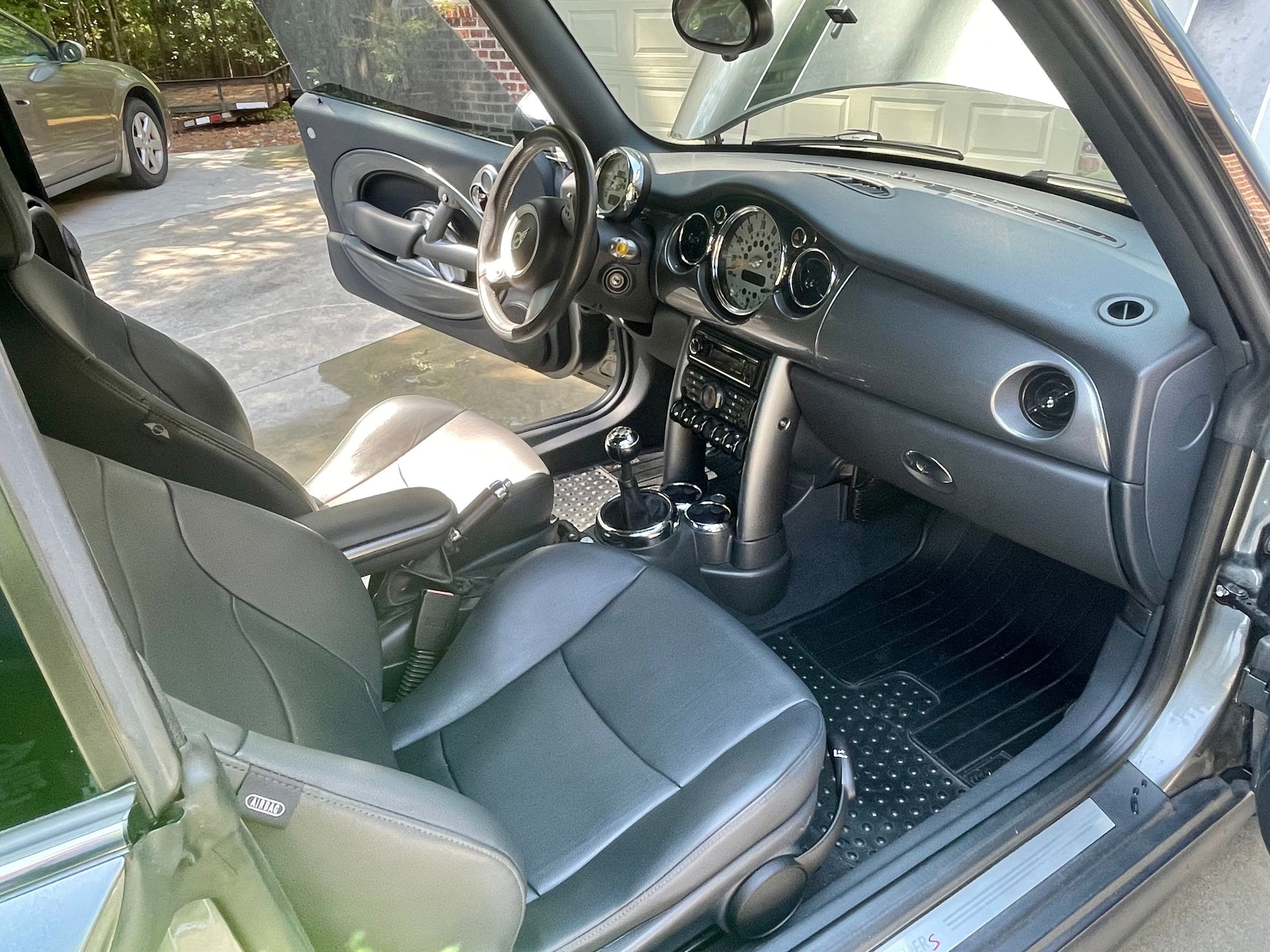 2007 Mini R52: "Mk I" Mini Convertible - 2007 Mini Cooper S - Used - VIN WMWRH33557TJ44951 - 4 cyl - 2WD - Manual - Convertible - Gray - Hickory, NC 28602, United States