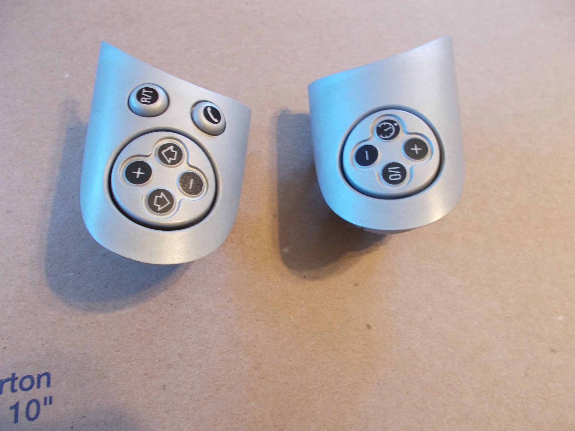 Miscellaneous - R50, R52, R53 Steering Wheel Control Buttons. - Used - 2004 to 2006 Mini R53: "Mk I" Mini Cooper S - Bryan, OH 43506, United States