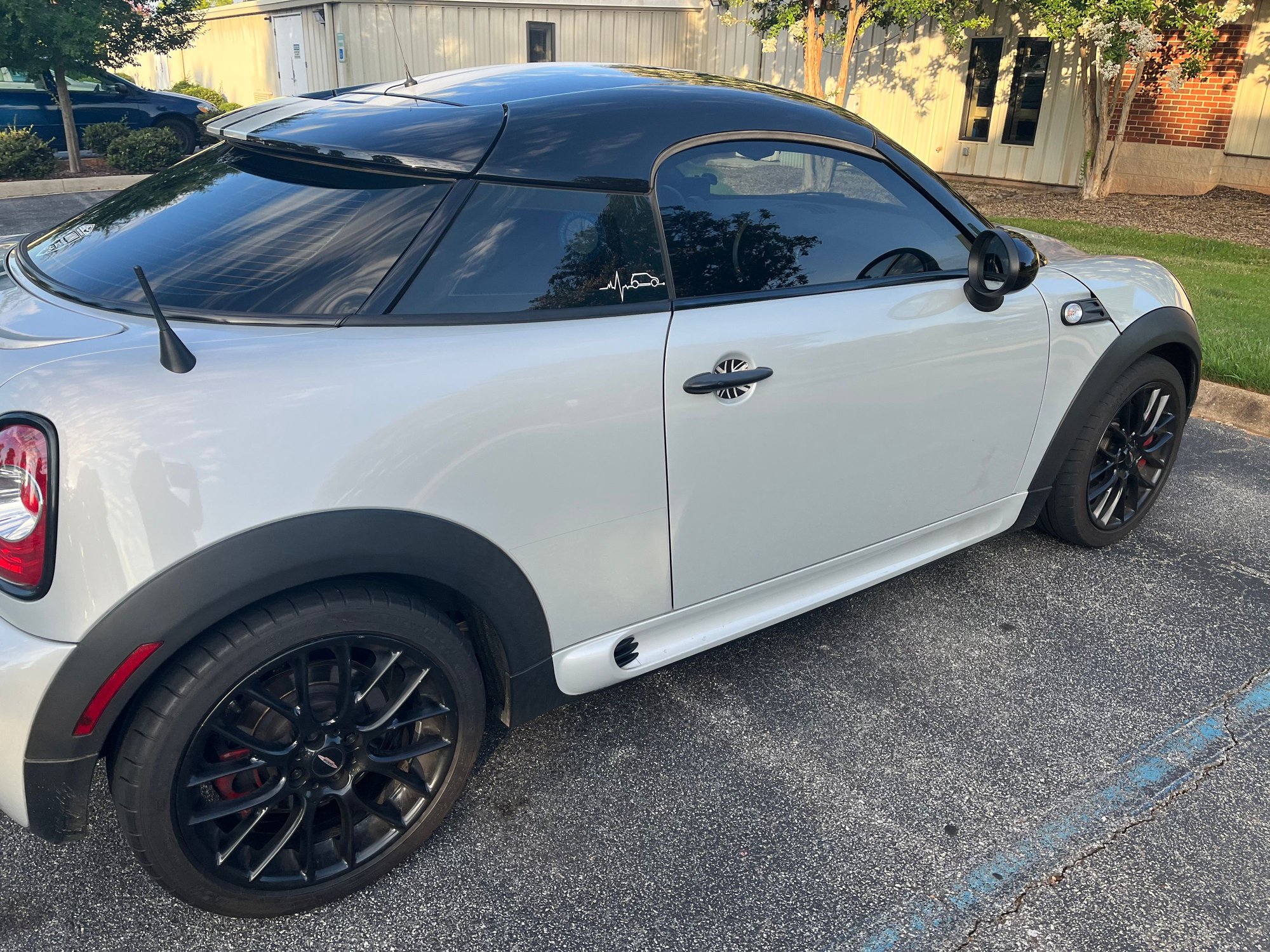 2014 Mini R58: Coupe - FS '14 JCW Coupe $18K - Used - VIN WMWSX9C55ET655256 - 76,000 Miles - 4 cyl - 2WD - Manual - Coupe - White - Greenville, SC 29601, United States