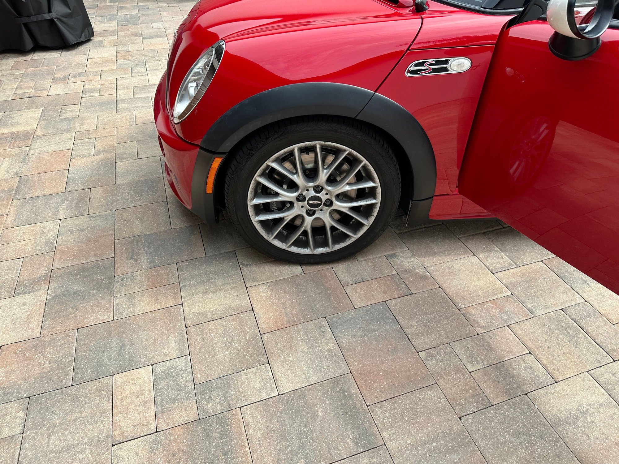 2006 Mini R53: "Mk I" Mini Cooper S - Mini Cooper S 2006 - Used - VIN WMWRE335X6TL15913 - 59,200 Miles - 4 cyl - 2WD - Manual - Coupe - Red - St. Petersburg, FL 33715, United States