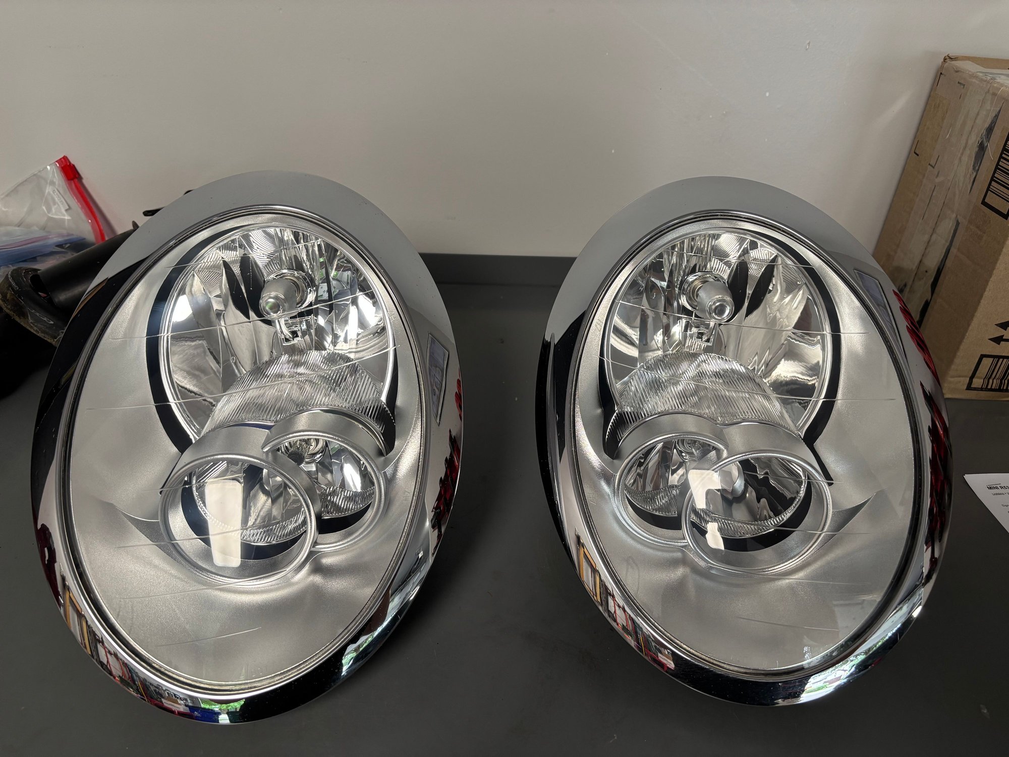 Lights - GENUINE MINI Headlight Assemblies - Used - 2002 to 2008 Mini Cooper - Cedar Park, TX 78641, United States