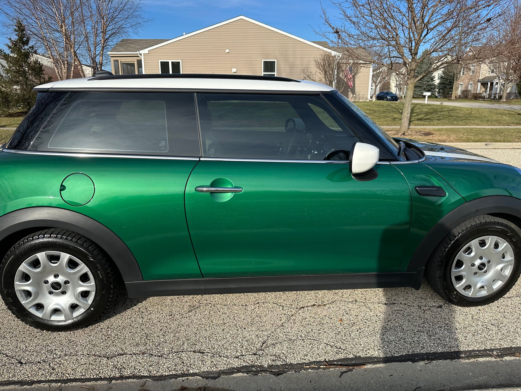 2024 Mini F56: Mini Hatch/Hardtop - 2024 Mini Cooper Hardtop 3-door 6spd - Green on Tan with Low Miles! - Used - VIN WMW33DH08R2U53099 - 12,900 Miles - 3 cyl - 2WD - Manual - Hatchback - Other - Madison, WI 53705, United States