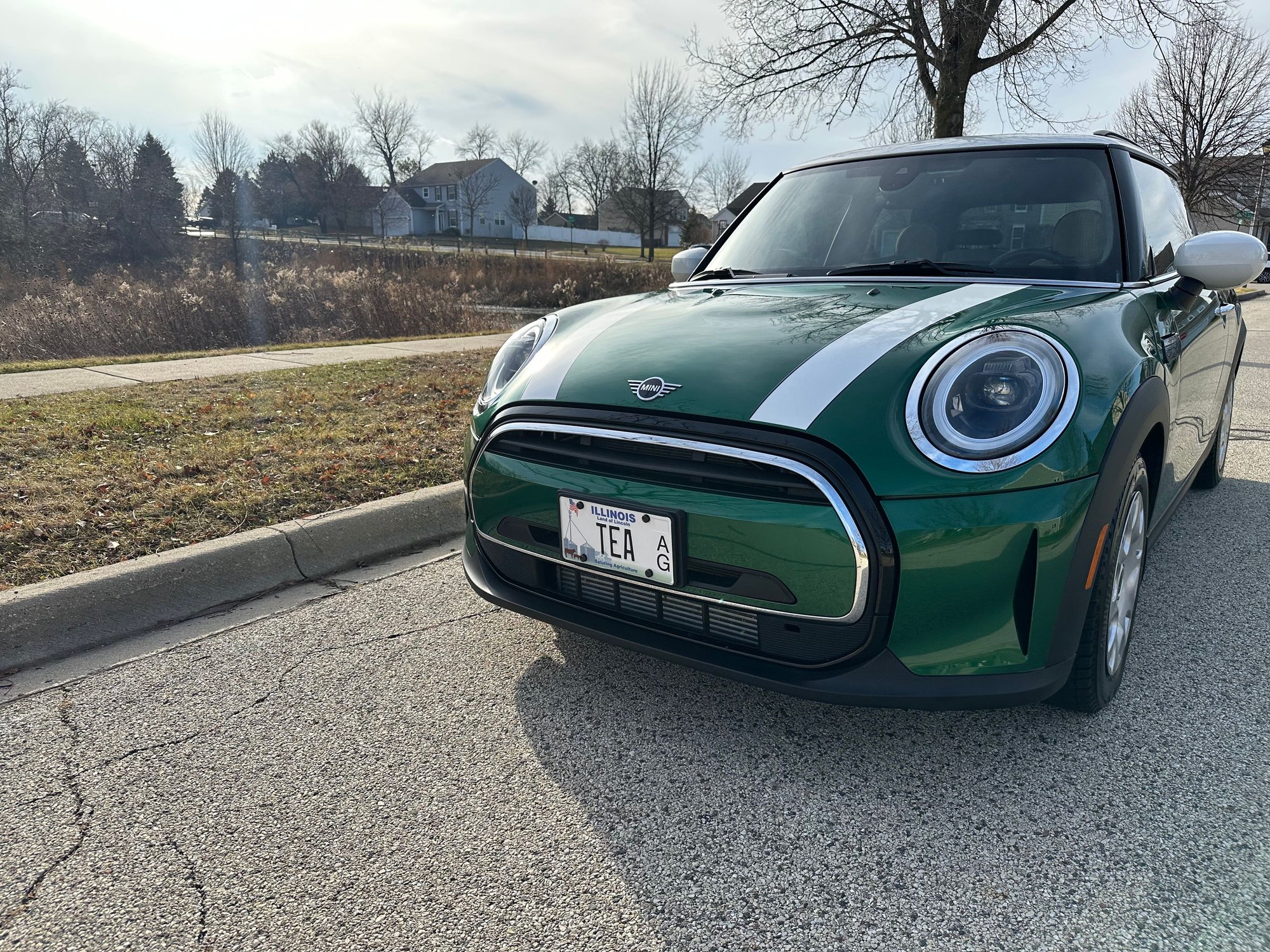 2024 Mini F56: Mini Hatch/Hardtop - 2024 Mini Cooper Hardtop 3-door 6spd - Green on Tan with Low Miles! - Used - VIN WMW33DH08R2U53099 - 12,900 Miles - 3 cyl - 2WD - Manual - Hatchback - Other - Madison, WI 53705, United States