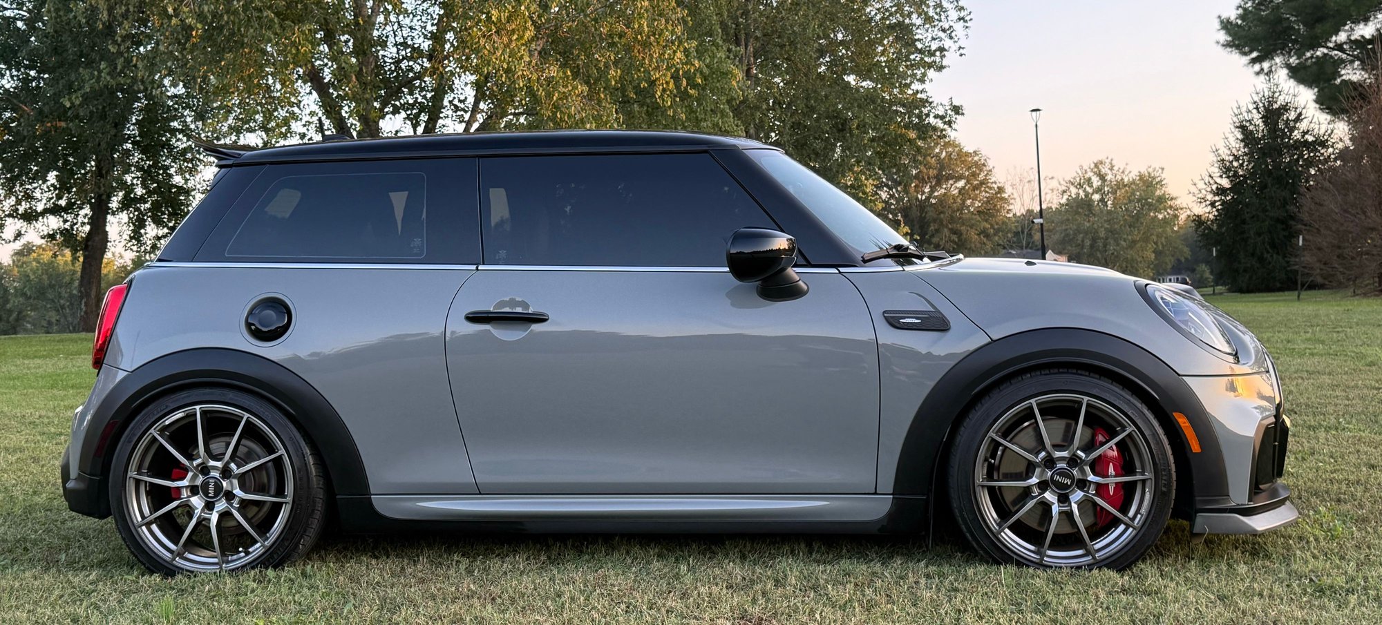 2023 Mini Hardtop - 2023 mini cooper jcw hardtop 6mt f56 - Used - VIN WMW73DH00P2S91287 - 16,500 Miles - 4 cyl - 2WD - Manual - Hatchback - Gray - Franklin, TN 37067, United States