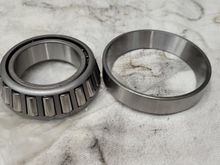 Differential bearing and race