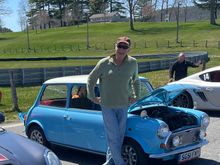 A perfect day for a cruse in the classic Mini