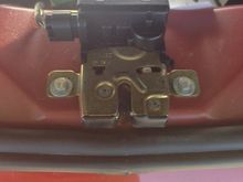 2002 MINI hatch latch