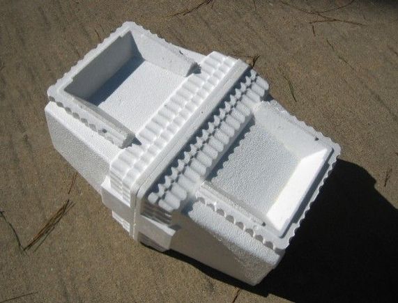 styrofoam cat box2