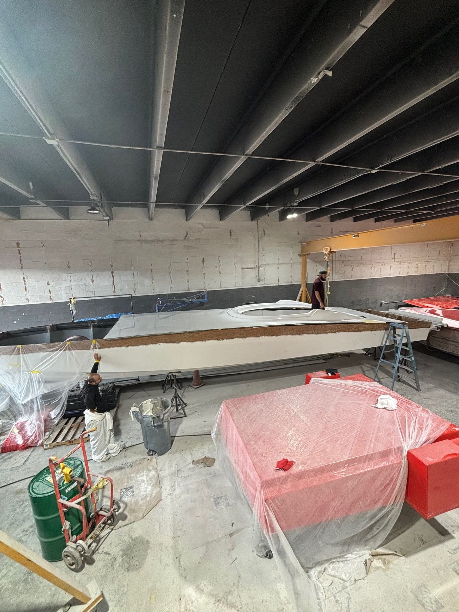 You can see the proportions of the boat. I really like the long flat bow.