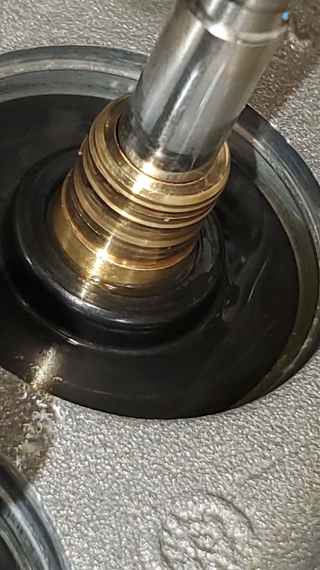 Need help with excessive oil getting into cylinders on new build Page