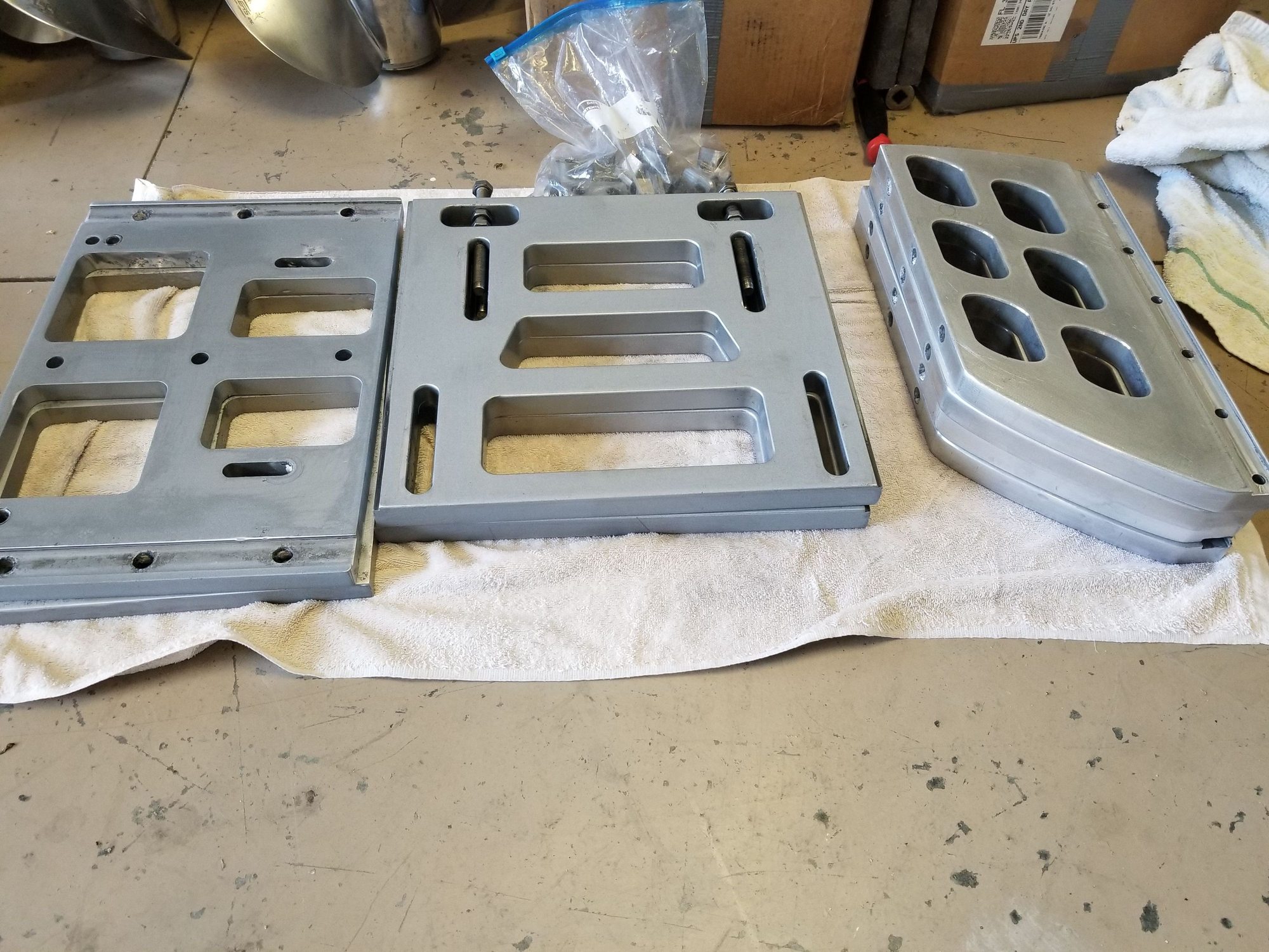 Pair of Aluminum 8in Setback Outboard Brackets Jack Plates