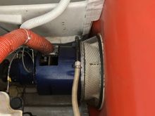 Here is my failed attempt to try to eliminate the
Heat.
Thats 550 degree hi temp silicone.
Lets put the snorkels back on
They protect from ingesting brake dust too.

