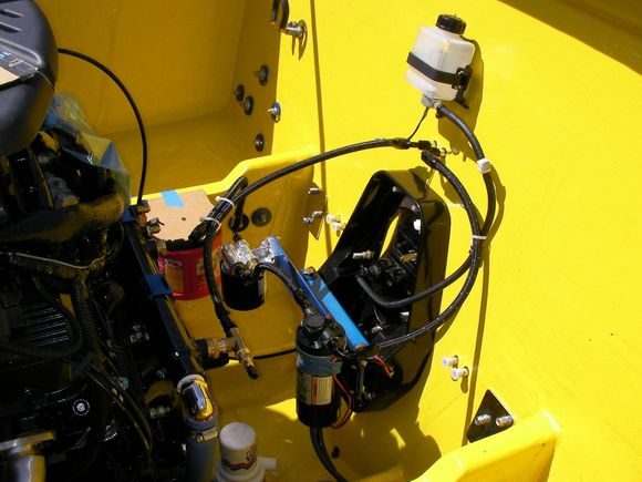 drive lube plumbed in and the first
cushion clamp was screwed on
2 times, so the hole was just right for 5200
to go in it (about 100 more to go)