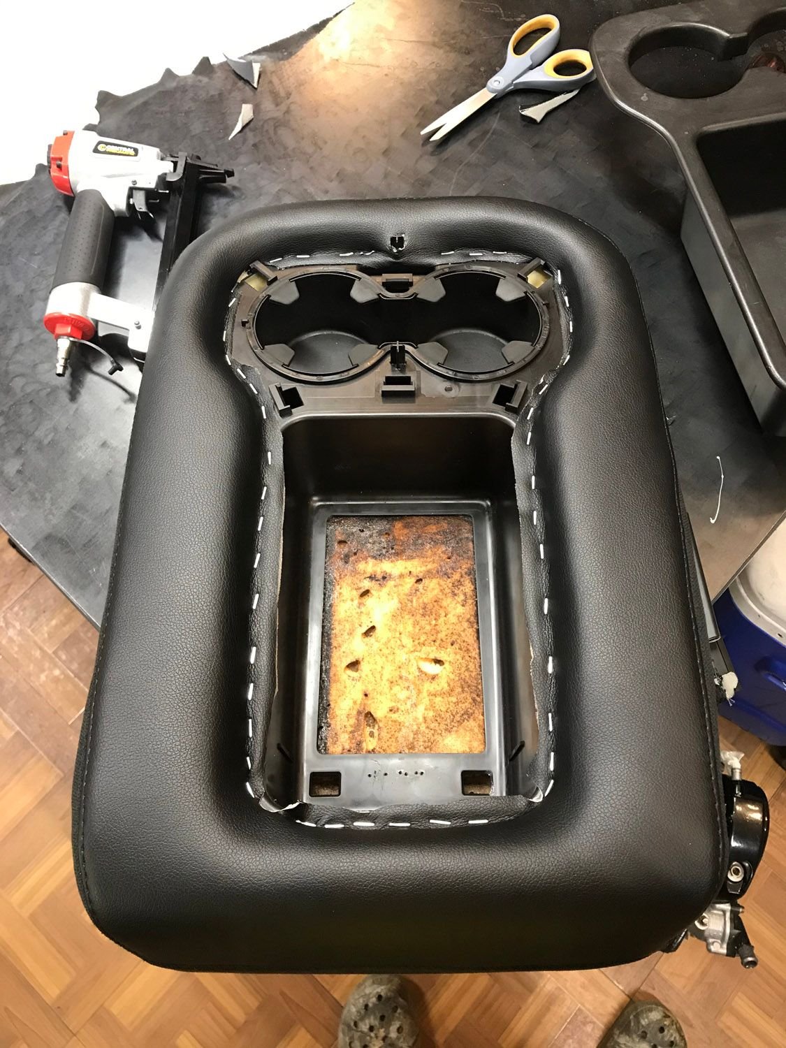 Pics NNBS ('08) Center Console/Seat in NBS ('05) PerformanceTrucks