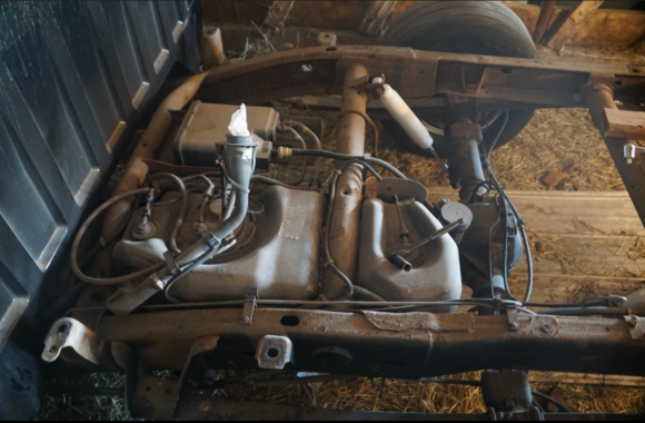pic of what will be removed not sure what I can all take off but will work on it.
