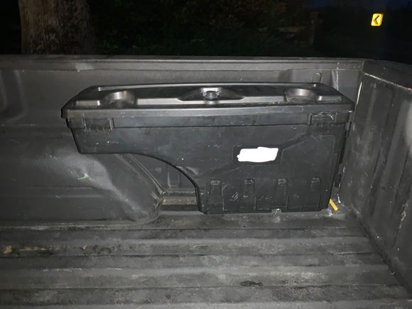 New swing out tool box I got from a buddy in trade for dynoing his little built 22r/20r Toyota pickup which made 106-126tq. 