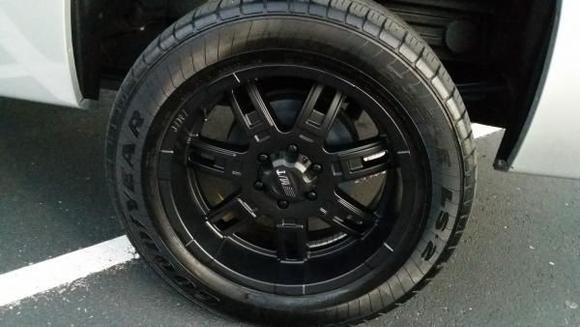 20" M/T SideBitter II