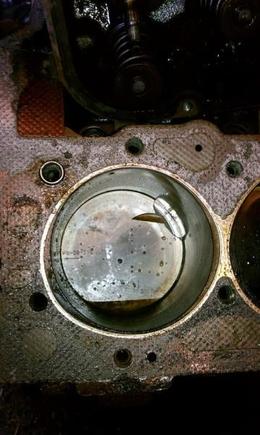broke a old piston.. 150k on the motor when this happened..