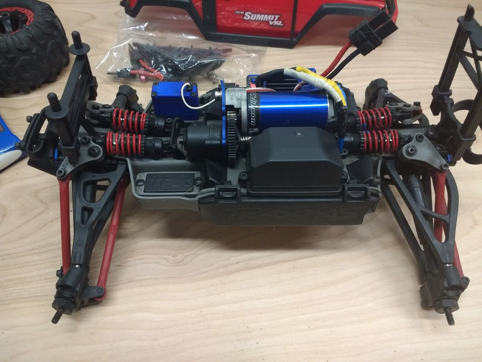 traxxas summit rtr