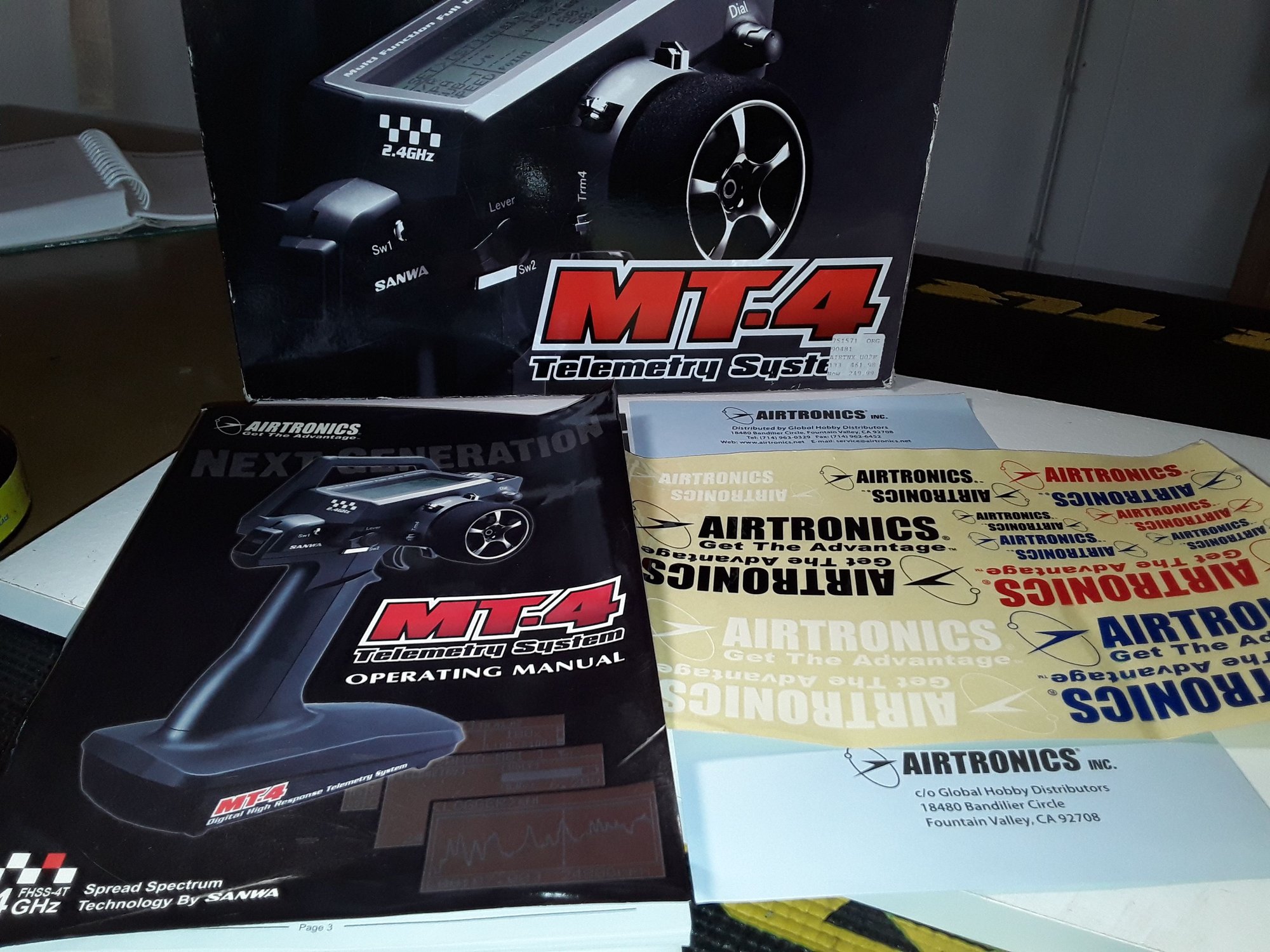 Airtronics mt4 radio and reciever excellent complete system - R/C Tech