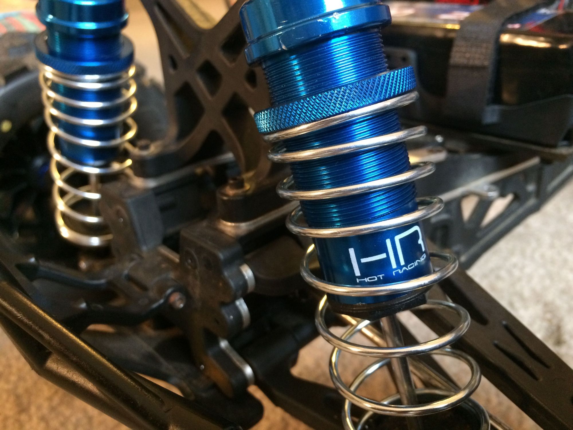 CARTUCCE E STIVALI ABBANDONATI A BALLABIO: INDIGNAZIONE SUI SOCIAL - Foto 4