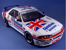 1990 Nissan Reebok Skyline R32 GT-R driven by Masahiro Hasemi.