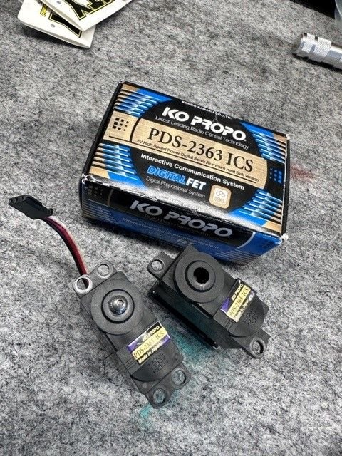 KO PROPO PDS-2363 ICS SERVO + FUT S132H MINI SERVO - R/C
