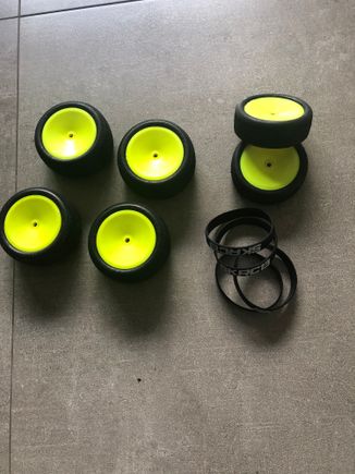 All rims 12 mm hex , fits b6 series 
