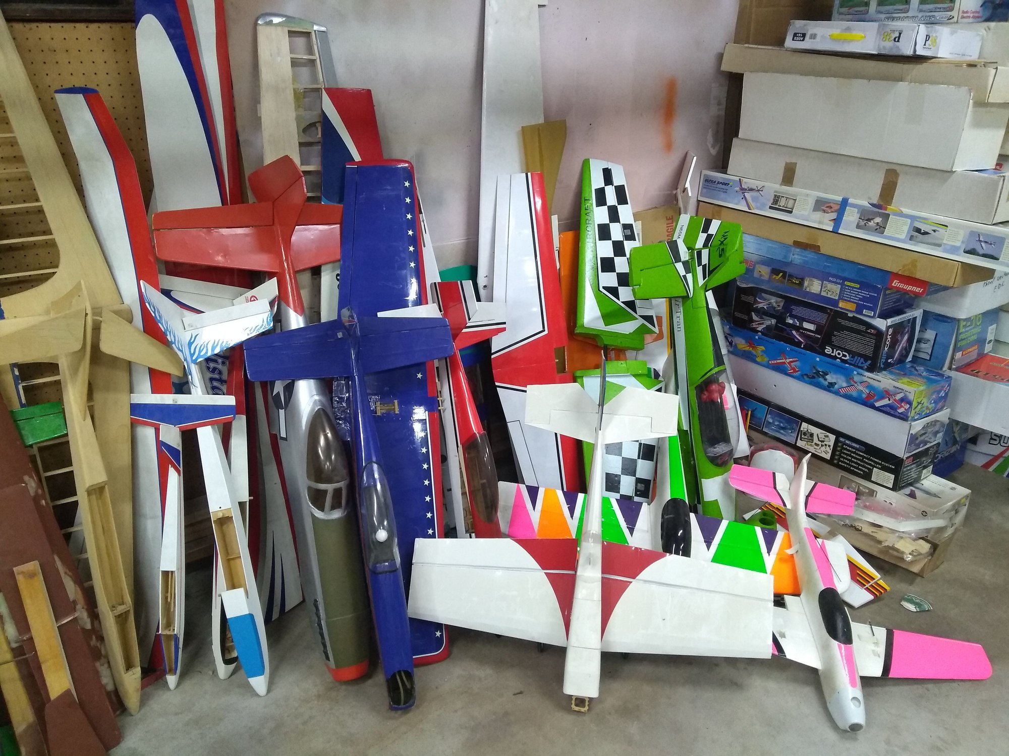 100 RC Airplanes For Sale, priced to sell! Jets, foamies, balsa