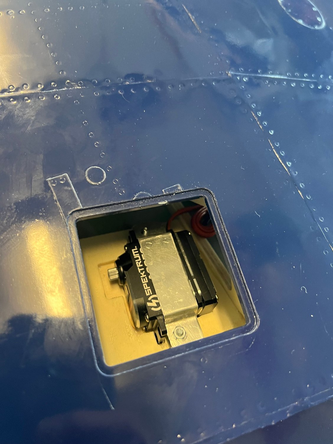 The wings come with the 3mm threaded shafts mounted solidly.