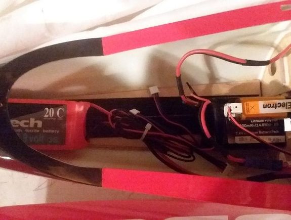 2 Spektrum 2000 Mah LiPo Rxer Packs & 1 Kingtech 3800 Life