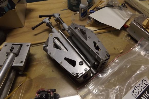 1/4 scale Robart 90 degree rotating