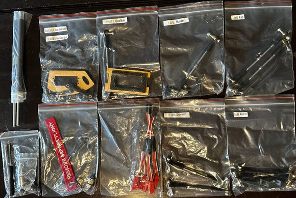 Hardware pack provided with the L-39.