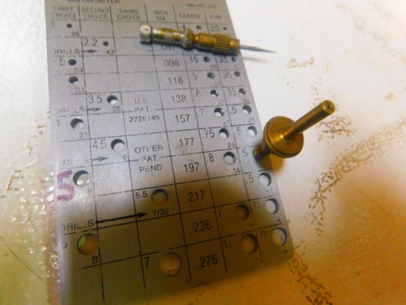 I think you're talking about this Super Tigre spray bar: the threads are 5 mm x .5 pitch.