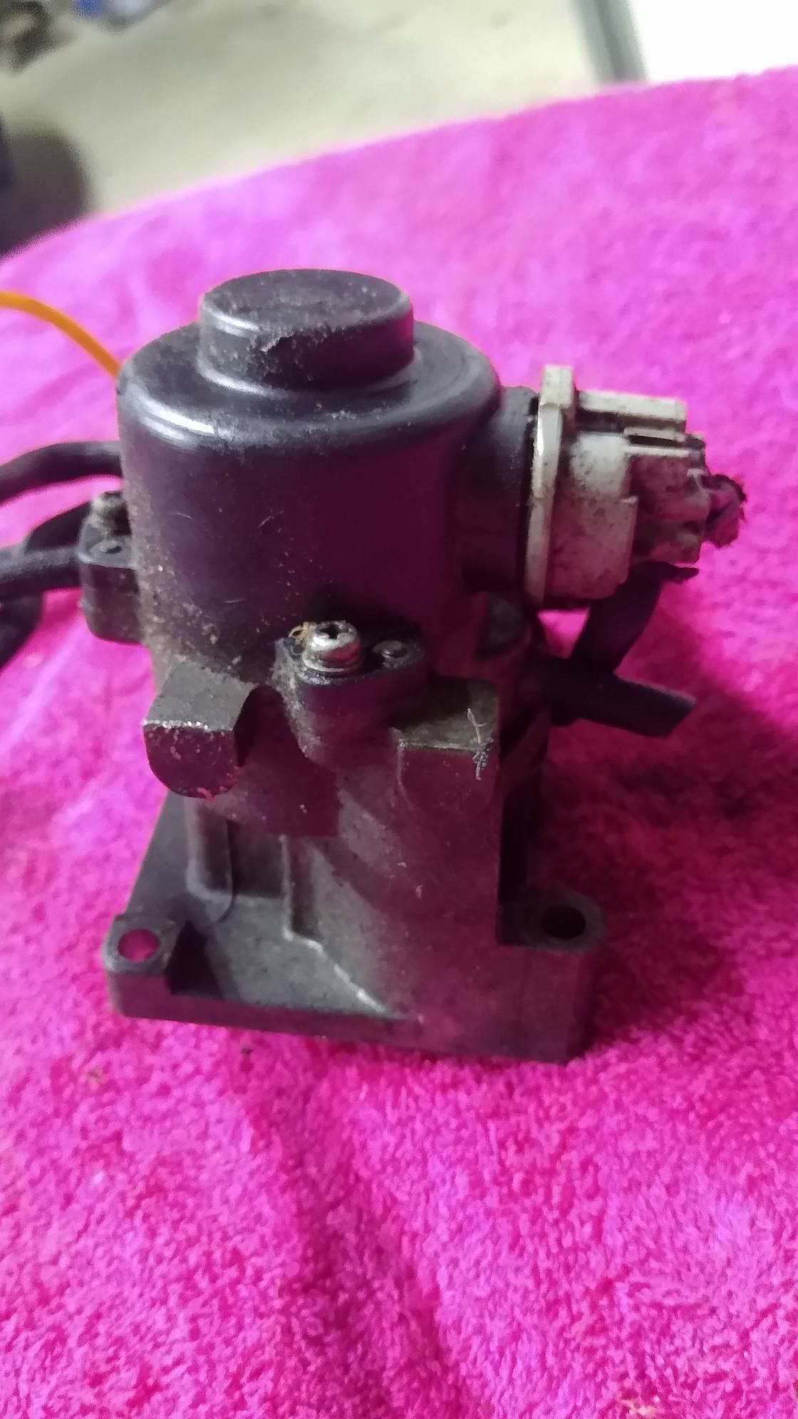 Engine - Electrical - S5 FC Electric Oil Metering Pump - Used - 1989 to 1991 Mazda RX-7 - Dawsonville, GA 30534, United States