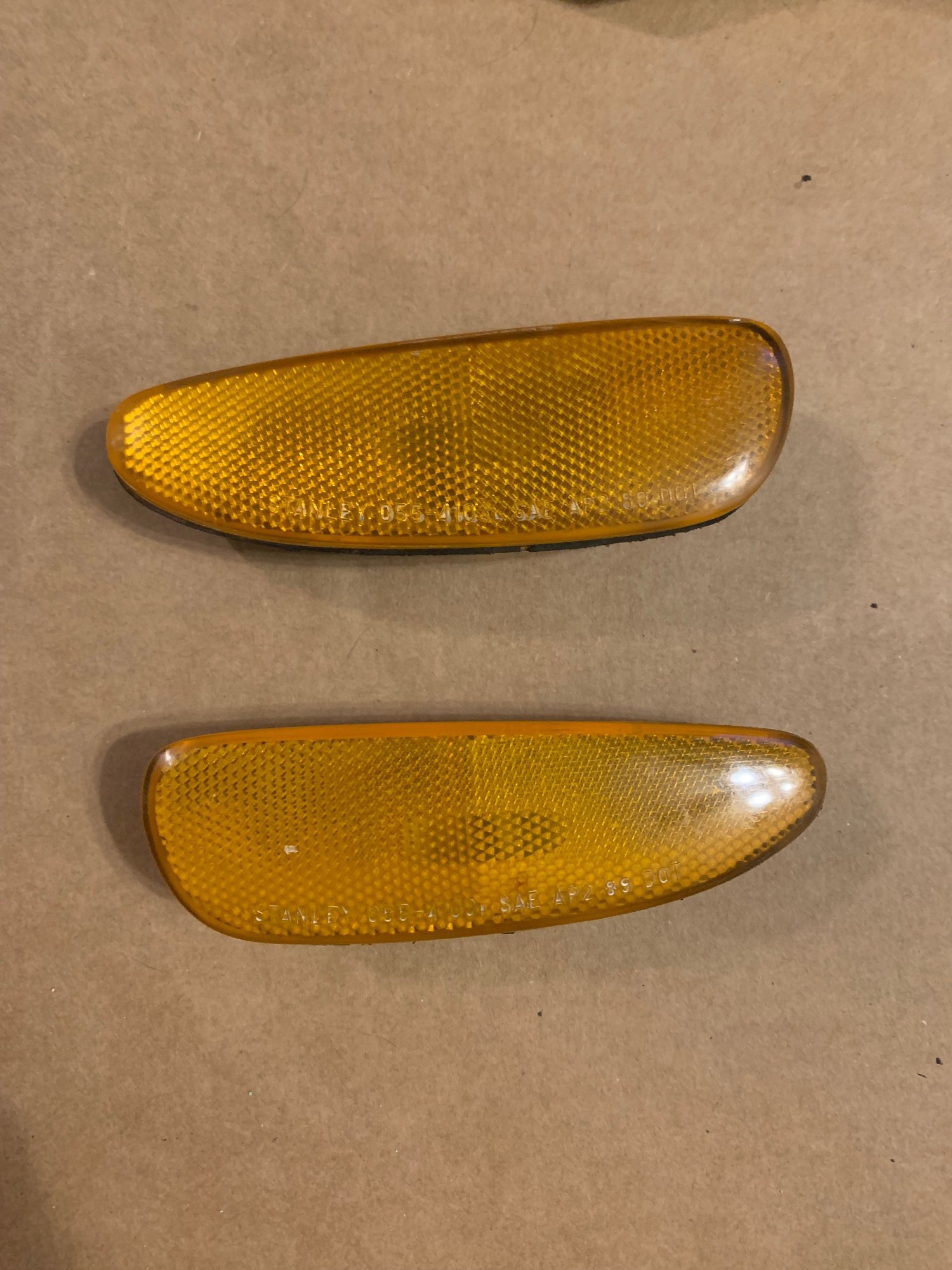 Lights - OEM Front side marker lights - Used - 1993 to 2002 Mazda RX-7 - Chicago, IL 60657, United States
