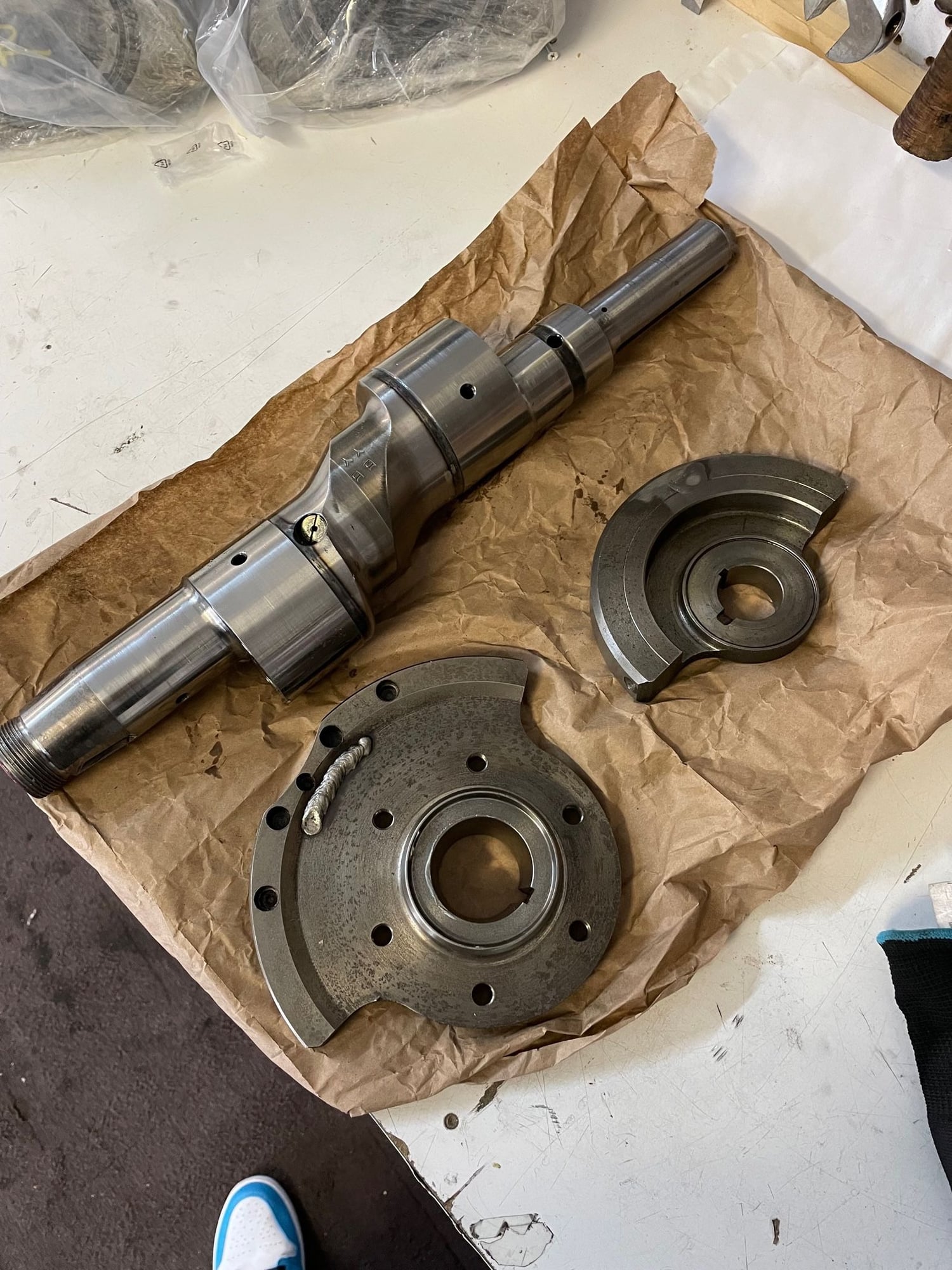 Engine - Internals - Complete balanced rotating assembly: Eshaft, counterweight and rotors - Used - 1993 to 2002 Mazda RX-7 - Glendale, CA 91207, United States